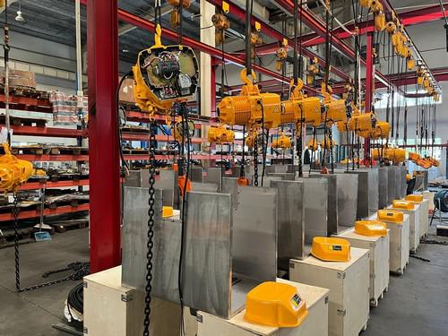 Talha Elétrica de Corrente – Modelo com Trolley Elétrico